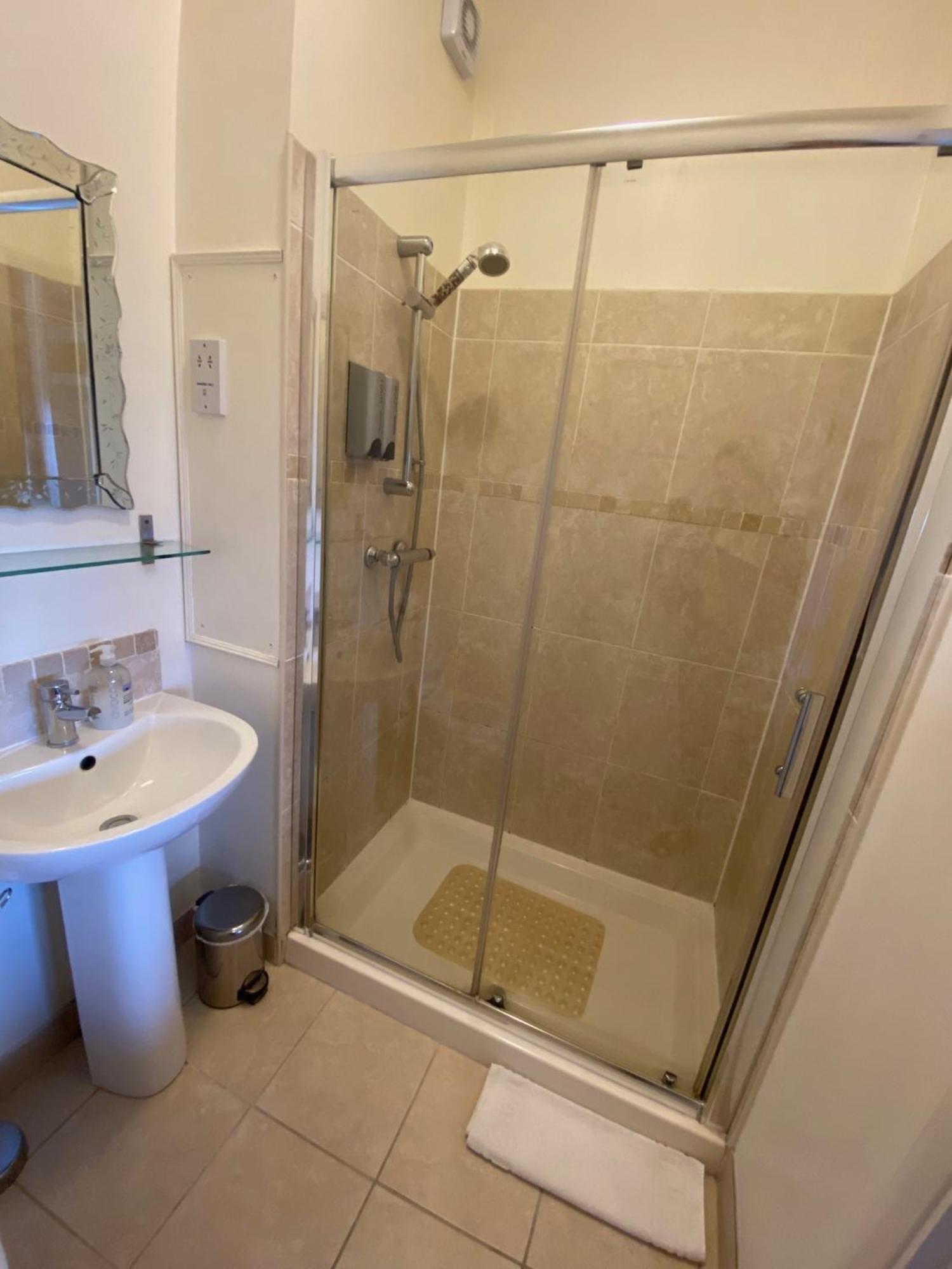 Pebbles Guest House Southend-on-Sea Habitación foto